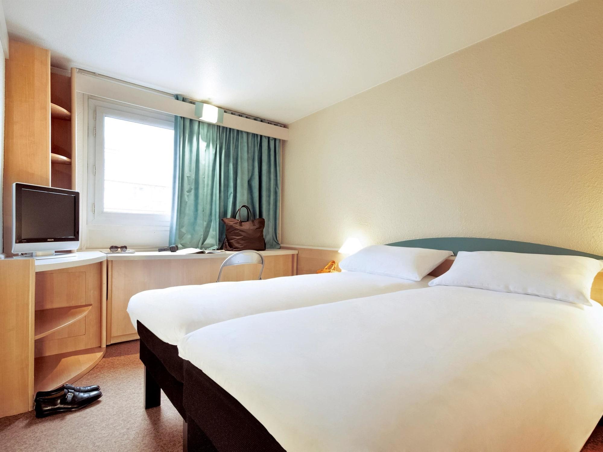 Hotel Ibis Poitiers Sud Zewnętrze zdjęcie