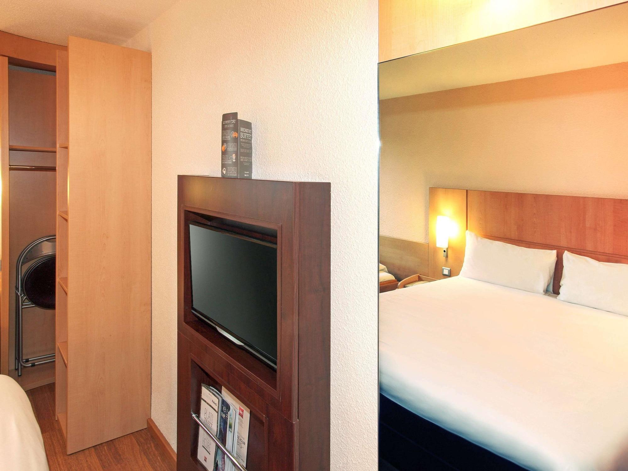 Hotel Ibis Poitiers Sud Zewnętrze zdjęcie