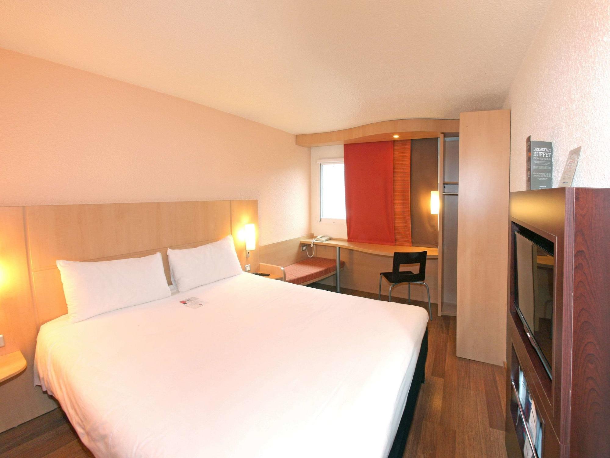Hotel Ibis Poitiers Sud Zewnętrze zdjęcie