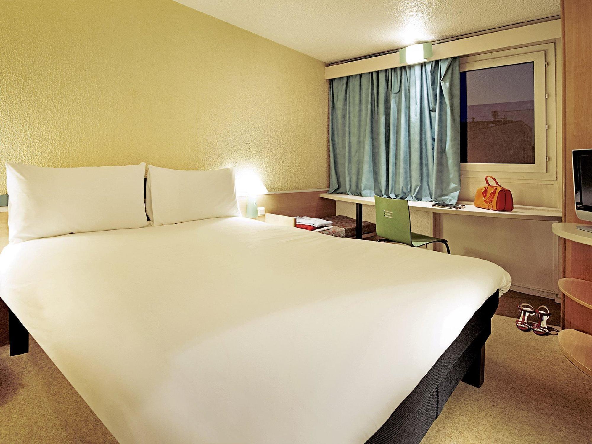 Hotel Ibis Poitiers Sud Zewnętrze zdjęcie